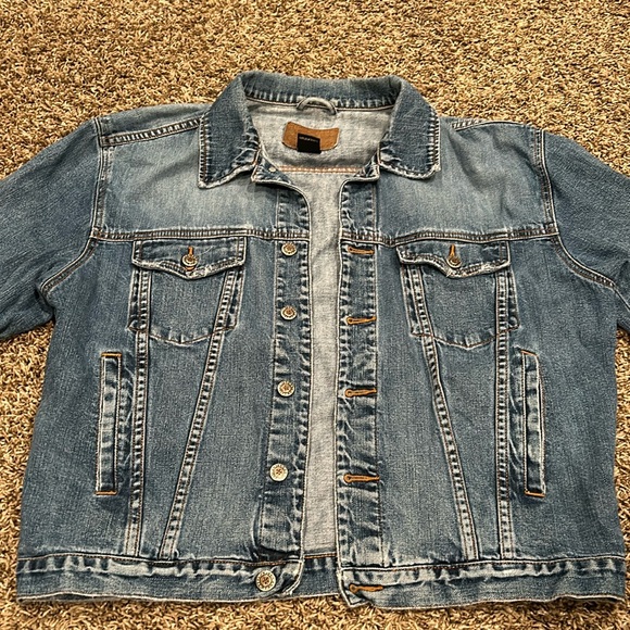 Denim / Jean Jacket, Button-up - Picture 3 of 10